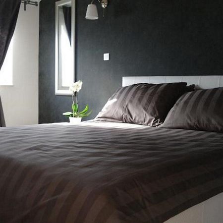 Appartementanlage Jadranka ซริกเวนิซา ภายนอก รูปภาพ
